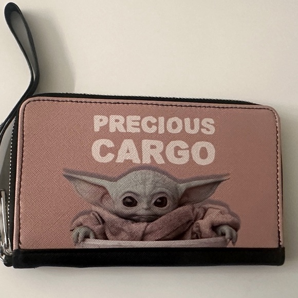 STAR WARS Precious Cargo Ladies Wallet (keychain included) NWOT - Picture 11 of 11